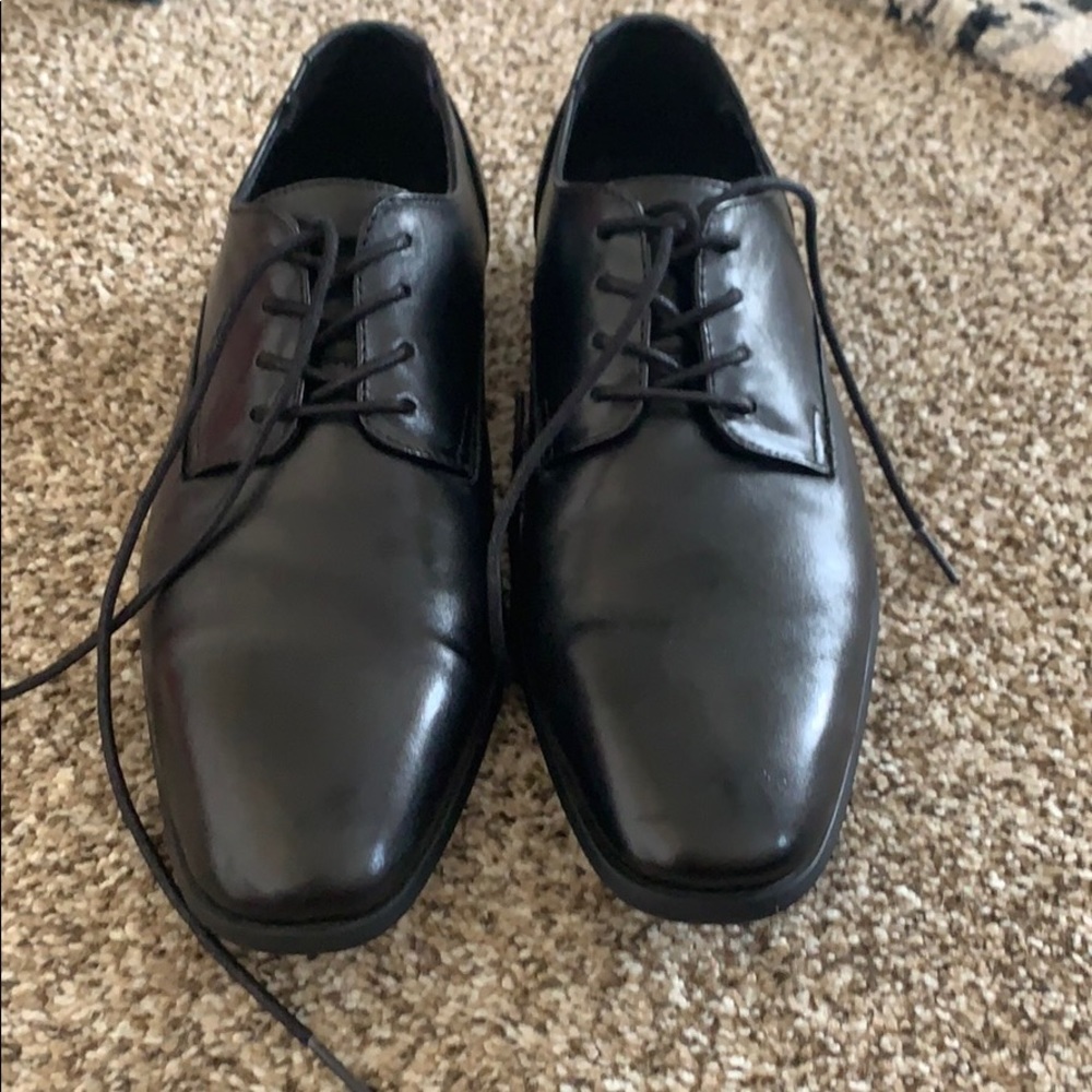Calvin Klein Men’s dress shoes size 8